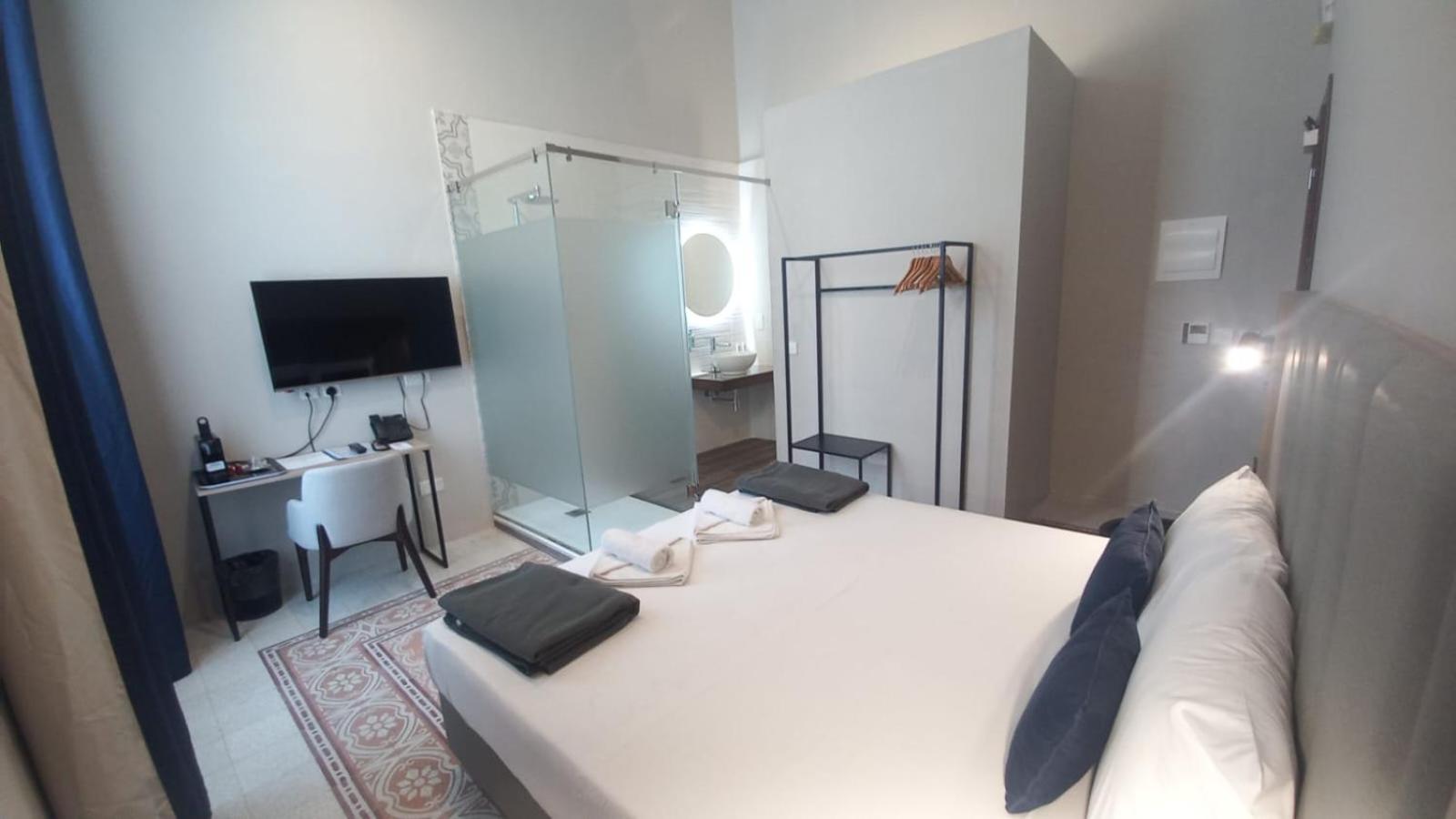 Mulberry Suites Valletta Bagian luar foto