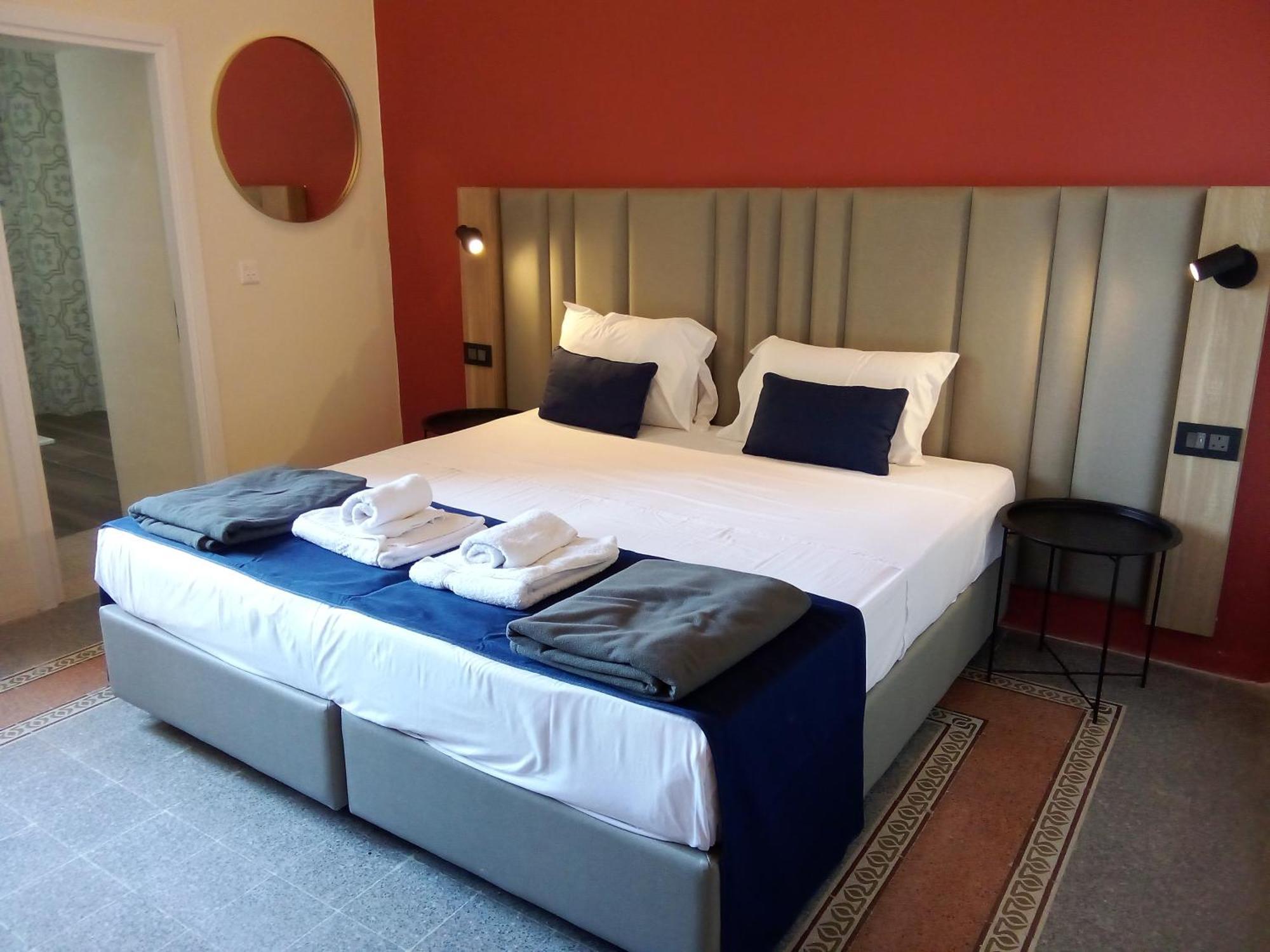 Mulberry Suites Valletta Bagian luar foto